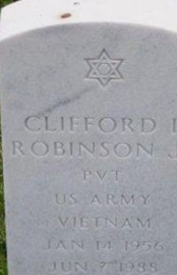 Clifford L Robinson, Jr on Sysoon