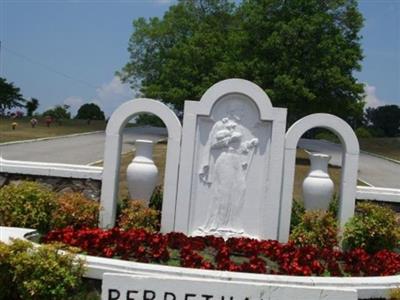 Crescent Hill Memorial Gardens and Mausoleum on Sysoon