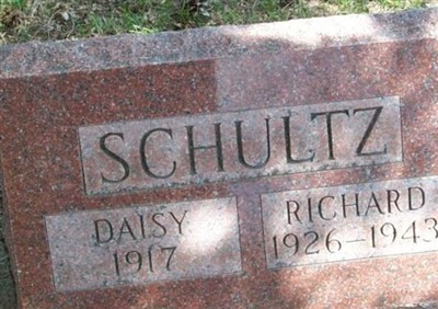 Daisy Schultz on Sysoon