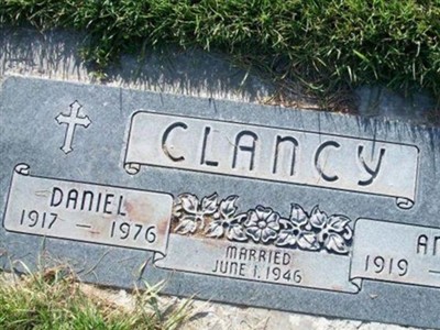 Daniel Clancy on Sysoon