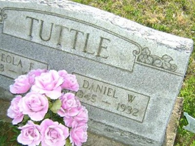 Daniel W. Tuttle on Sysoon