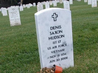 Denis Saxon Hudson on Sysoon