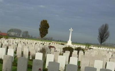 Divisional Collecting Post Cemetery and Extension on Sysoon