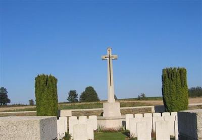 Domino British Cemetery, Epehy on Sysoon