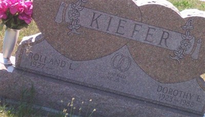 Dorothy E Kiefer on Sysoon