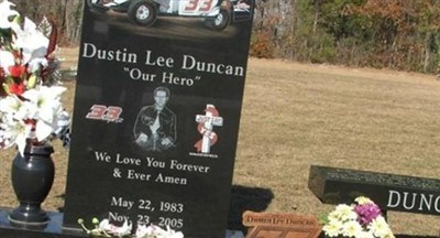 Dustin Lee Duncan on Sysoon