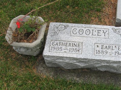 Earl E Cooley on Sysoon