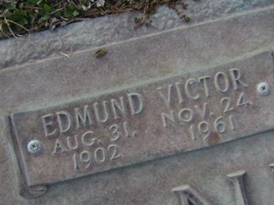 Edmund Victor Neumann on Sysoon