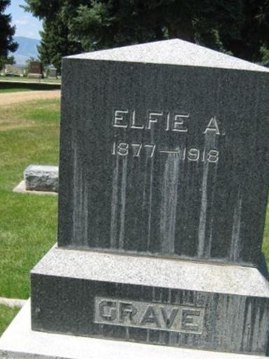 Elfie A. Grave on Sysoon