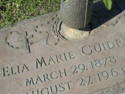Elia Marie Guidry on Sysoon