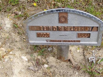 Elinor R Czehut on Sysoon