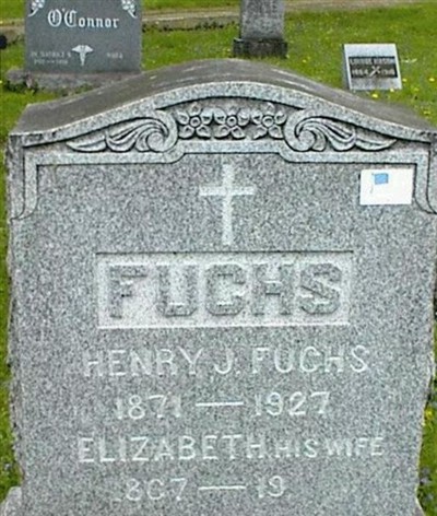 Elizabeth Fuchs on Sysoon