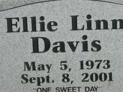 Ellie Linn Davis on Sysoon