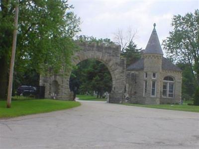 Elm Lawn Cemetery on Sysoon