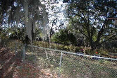 Emmaus Cemetery on Sysoon