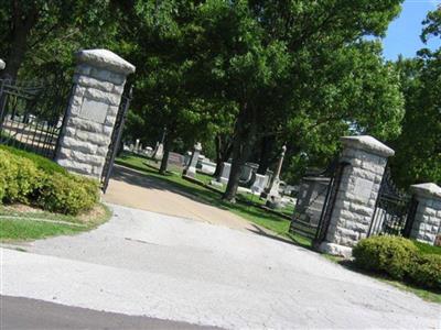 Englewood Cemetery on Sysoon
