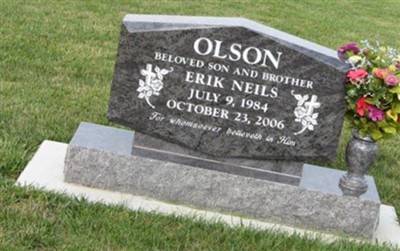 Erik Neils Olson on Sysoon