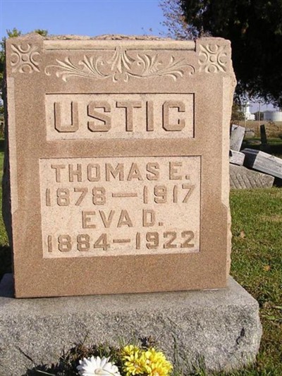 Eva D. VanCamp Ustic on Sysoon