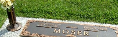 Evelyn Yates Moser on Sysoon