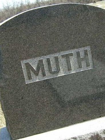 Fanny Muth on Sysoon
