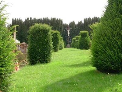 Forceville Communal Cemetery and Extension on Sysoon