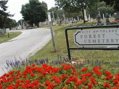 Forest Cemetery on Sysoon