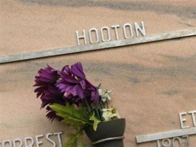 Forrest Hooton on Sysoon