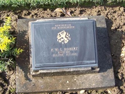 Sergt. Inf. Frederik Willem Laurens Robert on Sysoon