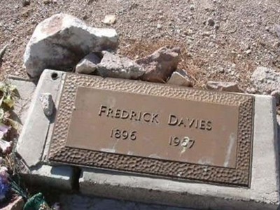 Fredrick Davies on Sysoon