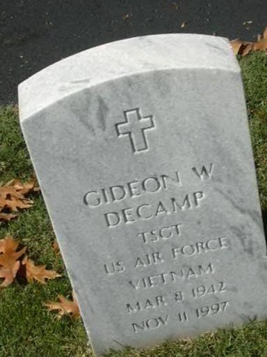 Gideon W Decamp on Sysoon
