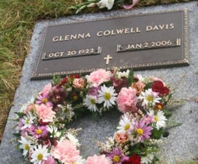Glenna Colwell Davis on Sysoon