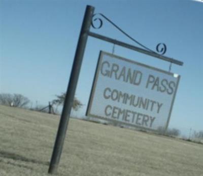 Grand Pass Community Cemetery on Sysoon
