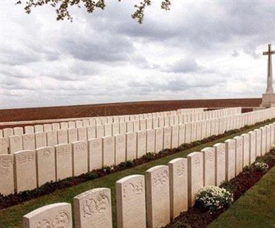 Grandcourt Road Cemetery on Sysoon