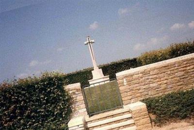 Grandcourt War Cemetery on Sysoon