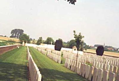 Grevillers British Cemetery on Sysoon