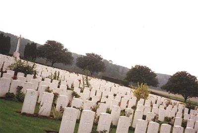 Guillemont Road Cemetery on Sysoon