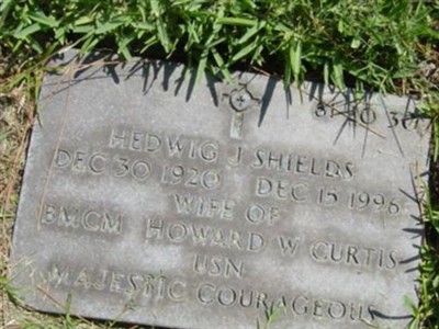 Hedwig J Shields Curtis on Sysoon