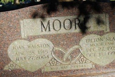 Hilton Neal Moore on Sysoon