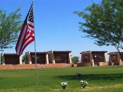 Holy Redeemer Cemetery on Sysoon