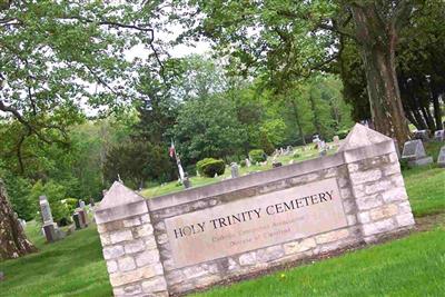 Holy Trinity Cemetery on Sysoon