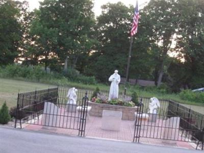 Holy Trinity Cemetery on Sysoon