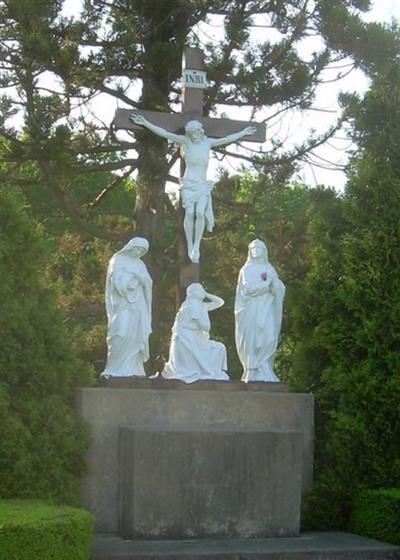 Holy Trinity Cemetery on Sysoon