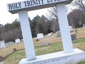 Holy Trinity Lutheran Cemetery on Sysoon