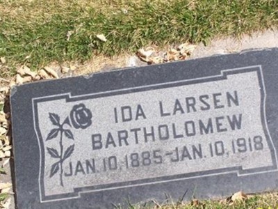 Ida Lorena Larsen Bartholomew on Sysoon