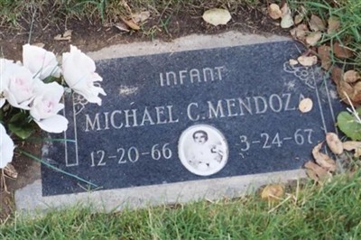 Infant Michael C. Mendoz, Find a grave on Sysoon Infant Michael C. Mendoz on Sysoon