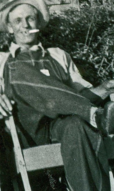 James Luster Davis on Sysoon