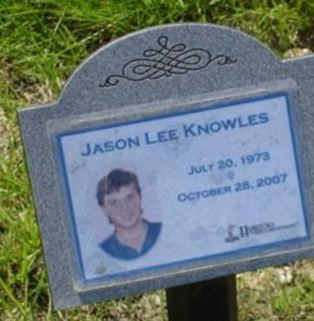 Jason Lee Knowles on Sysoon
