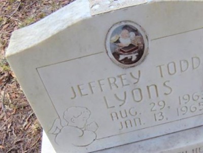 Jeffrey Todd Lyons on Sysoon