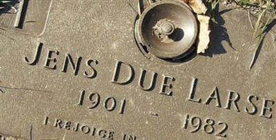 Jens Due Larsen on Sysoon