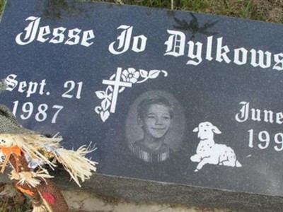 Jesse Jo Dylkowski on Sysoon
